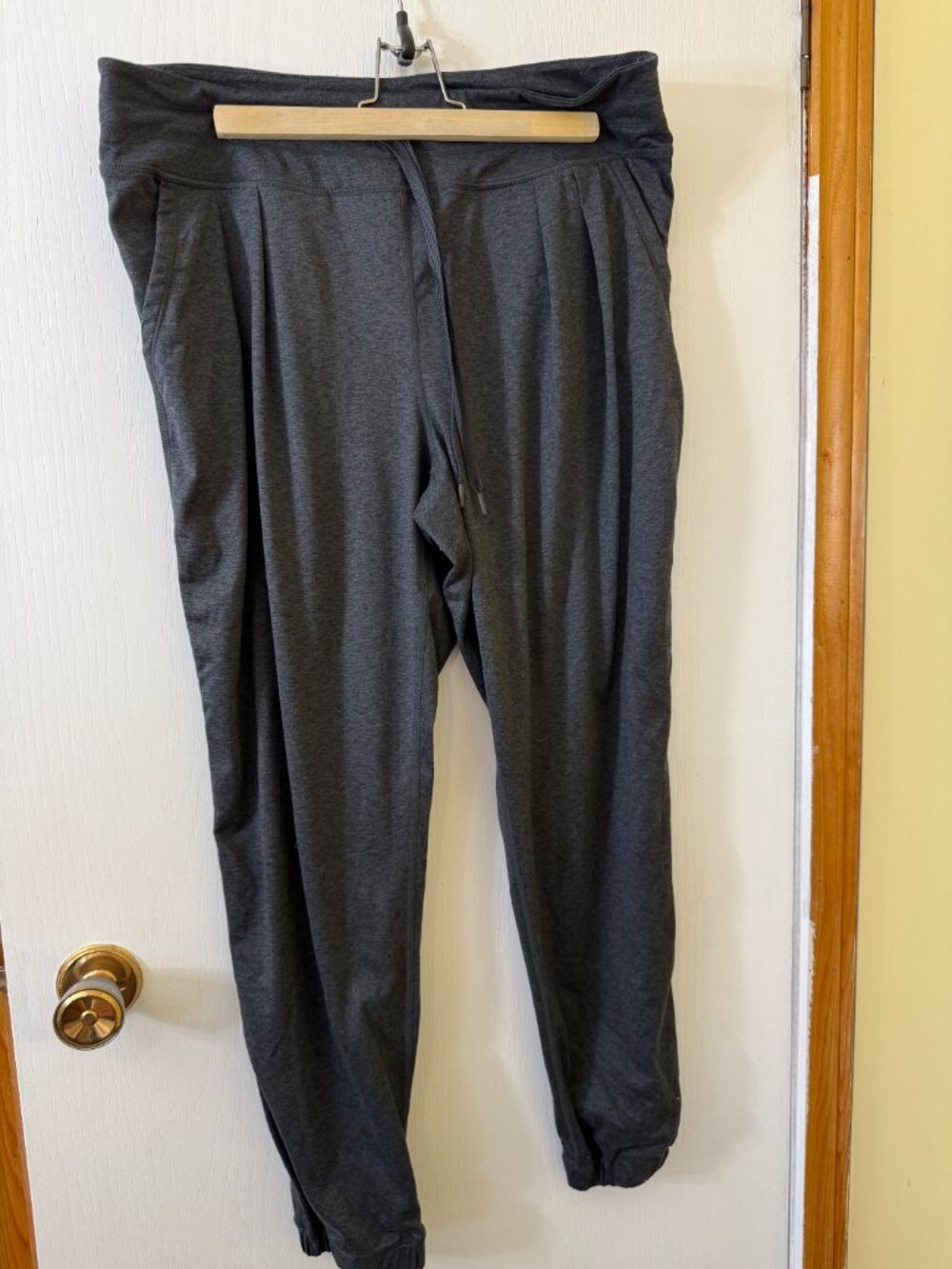 💖 2/40 Lolë Charcoal Grey Soft Jogger Pants Size XL - Picture 2 of 6